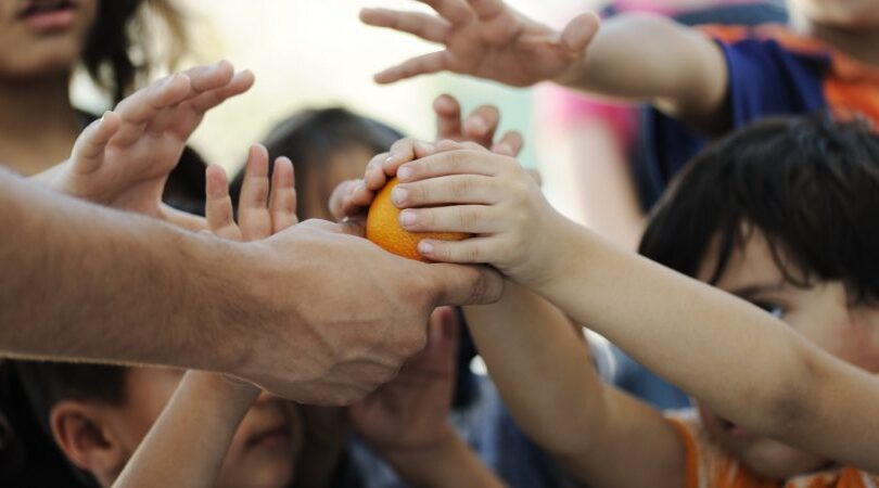 charity-giving-e1451420862790-1-870x450